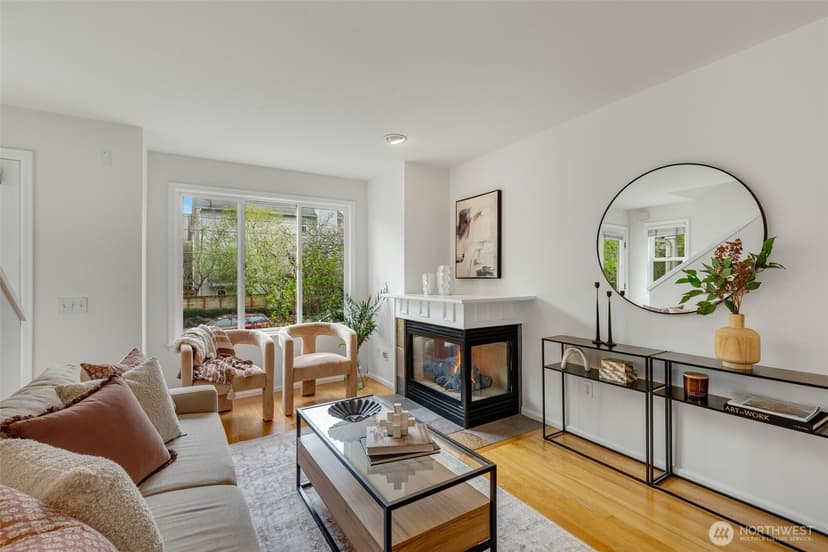 Property photo for 6522 5th Avenue NE, Seattle photo 8
