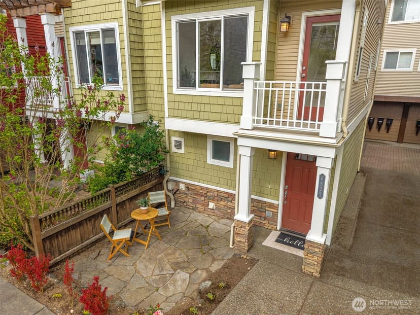 Property photo for 6522 5th Avenue NE, Seattle photo 5