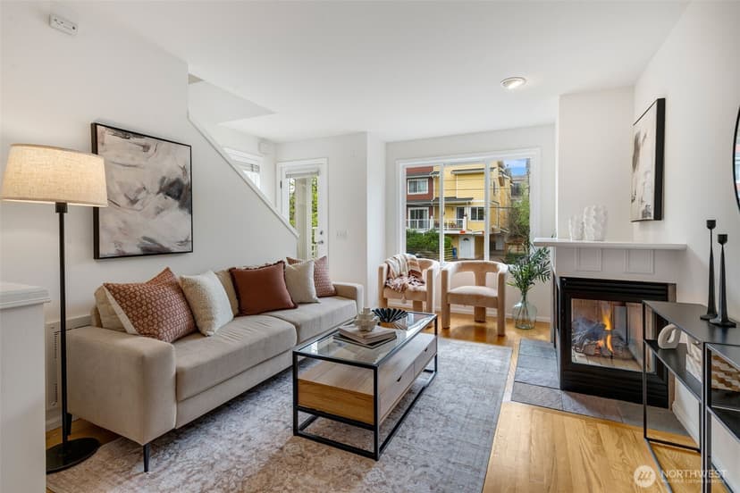 Property photo for 6522 5th Avenue NE, Seattle photo 7