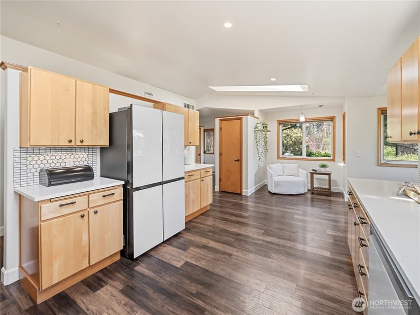Property photo for 5201 Katherine Avenue SE, Auburn photo 5