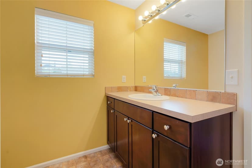 Property photo for 6702 Udall Place SE, Auburn photo 17