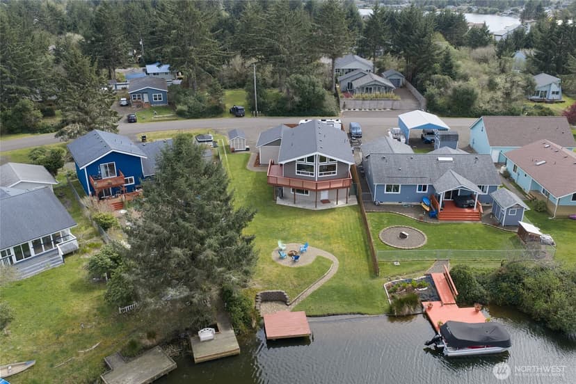 Property photo for 154 S Razor Clam Drive SW, Ocean Shores