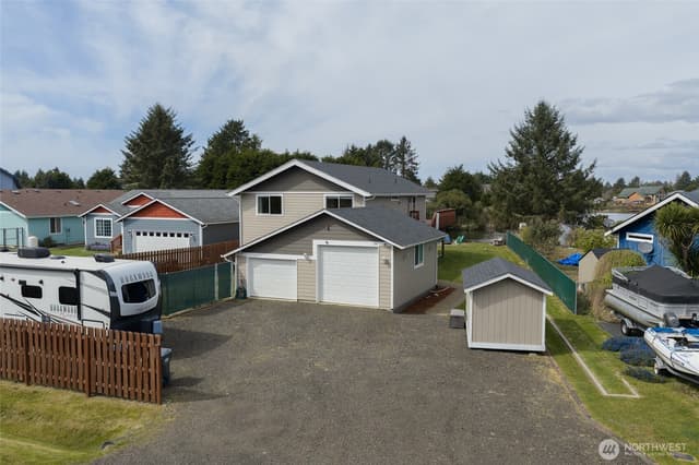 Property photo for 154 S Razor Clam Drive SW, Ocean Shores photo 2