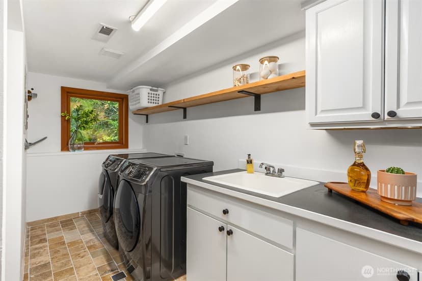 Property photo for 6518 NE Justin Court, Bainbridge Island photo 23