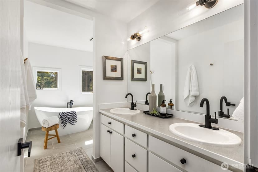 Property photo for 6518 NE Justin Court, Bainbridge Island photo 18