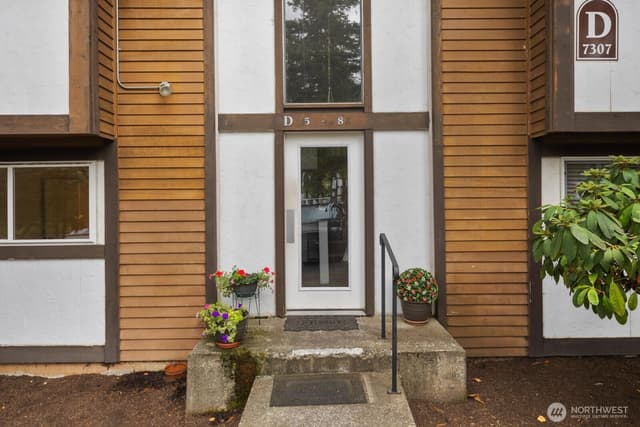 Property photo for 7307 224th Street SW #D5, Edmonds photo 2