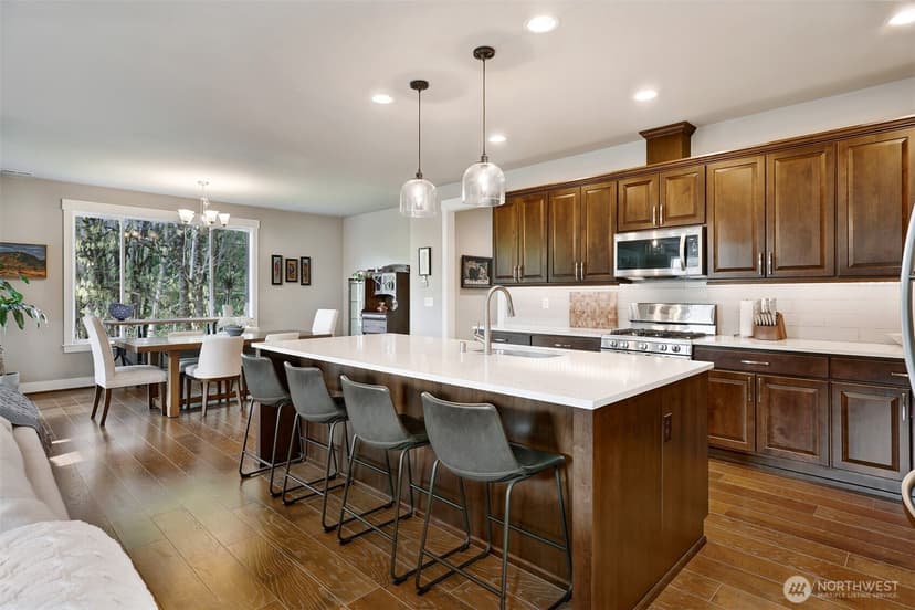 Property photo for 4720 NE 25th Street, Renton photo 10