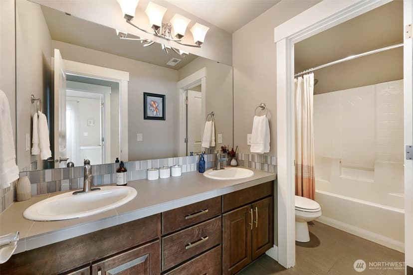 Property photo for 4720 NE 25th Street, Renton photo 28