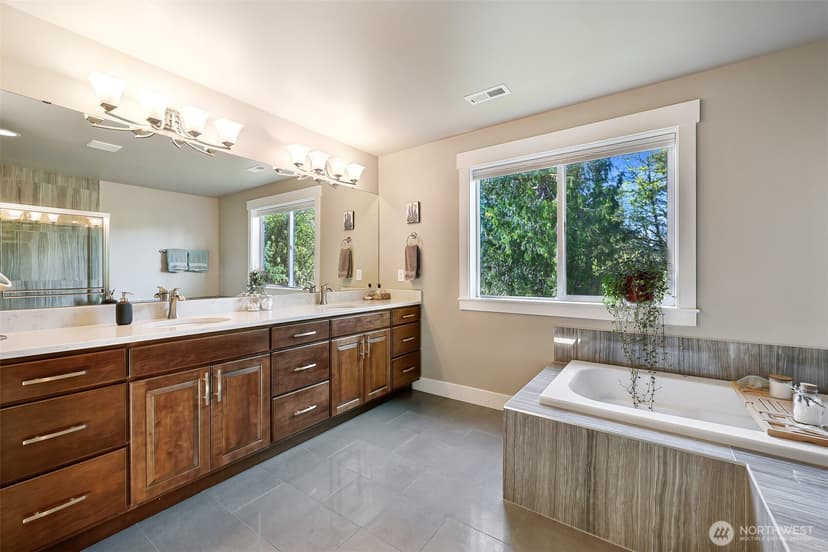 Property photo for 4720 NE 25th Street, Renton photo 22