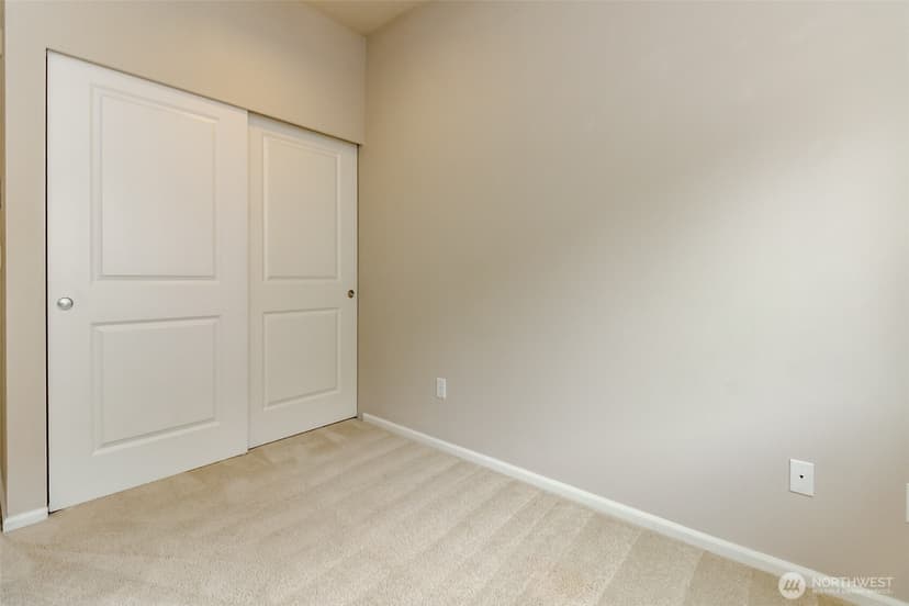 Property photo for 21230 40th Way S #E, SeaTac photo 10
