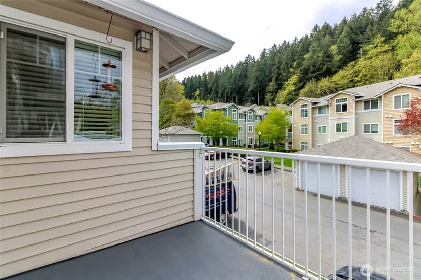 Property photo for 21230 40th Way S #E, SeaTac photo 24
