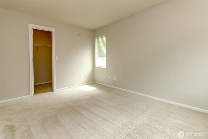 Property photo for 21230 40th Way S #E, SeaTac photo 14