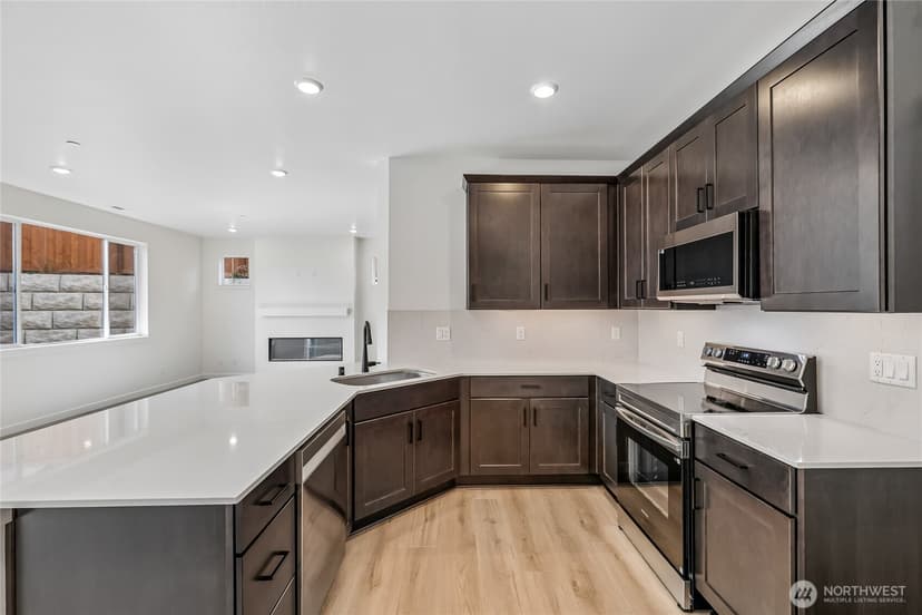 Property photo for 10404 6th Place SE #SW 21, Lake Stevens photo 9