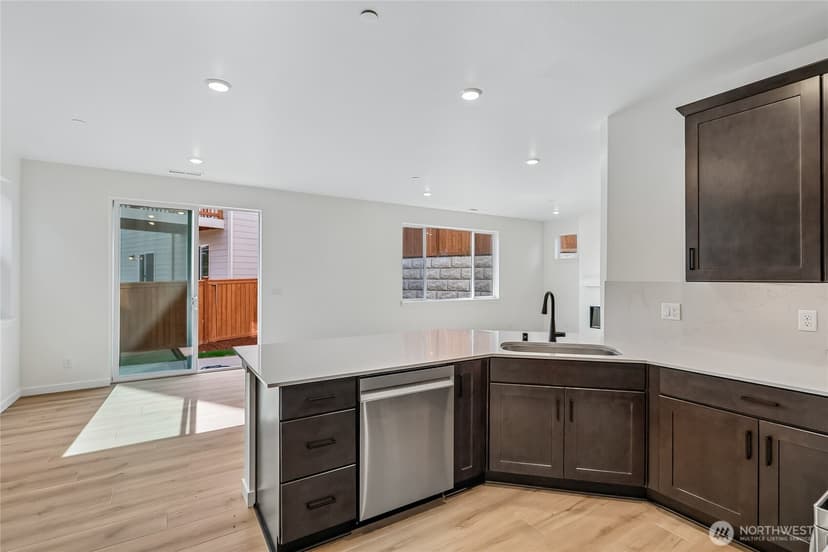 Property photo for 10404 6th Place SE #SW 21, Lake Stevens photo 10