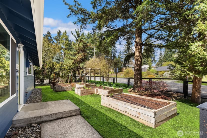 Property photo for 2509 NE 178th Street, Lake Forest Park photo 3