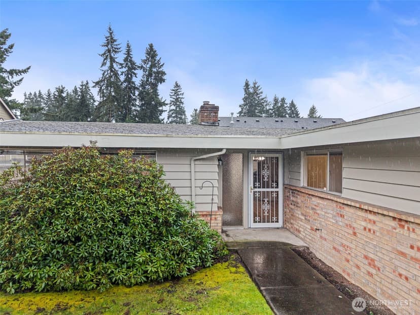 Property photo for 2612 204th St SW Street SW #N, Lynnwood photo 3