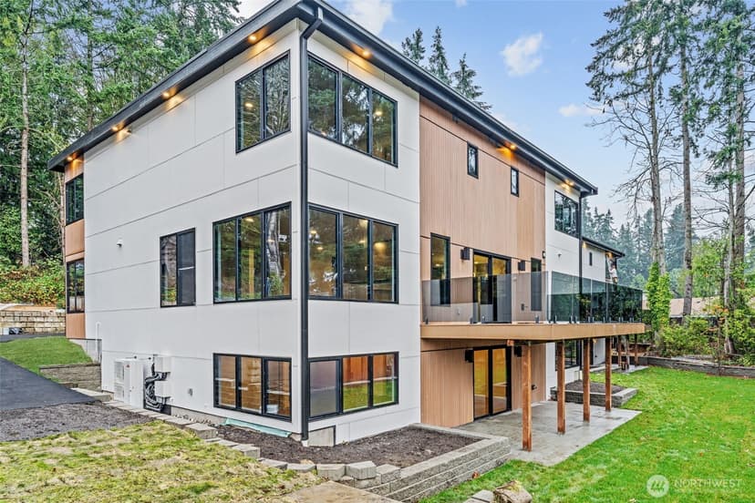 Property photo for 7905 240th Street SW, Edmonds