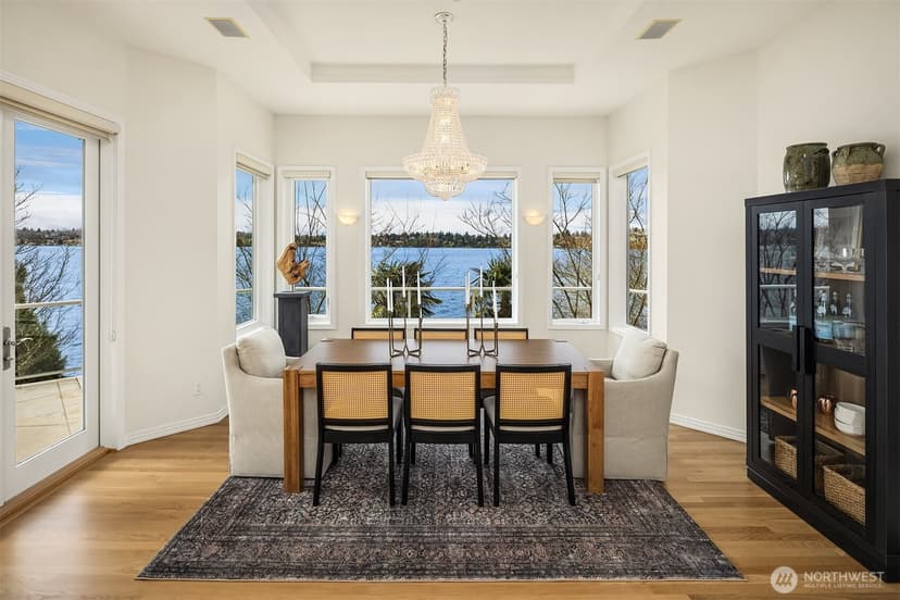 Property photo for 7439 W Mercer Way, Mercer Island photo 6
