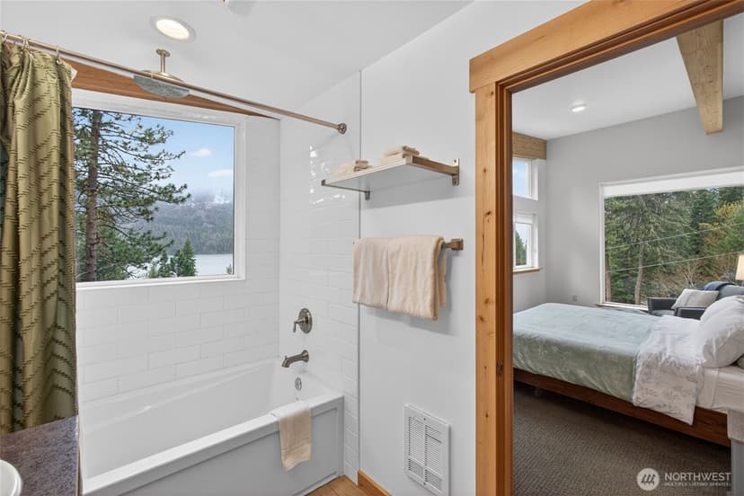 Property photo for 23119 Lake Wenatchee Hwy, Leavenworth photo 18