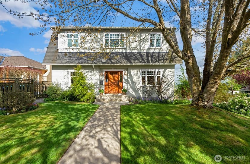 Property photo for 4060 39th Avenue SW, Seattle