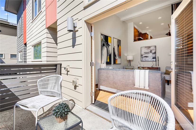Property photo for 5232 California Avenue SW #C, Seattle photo 9