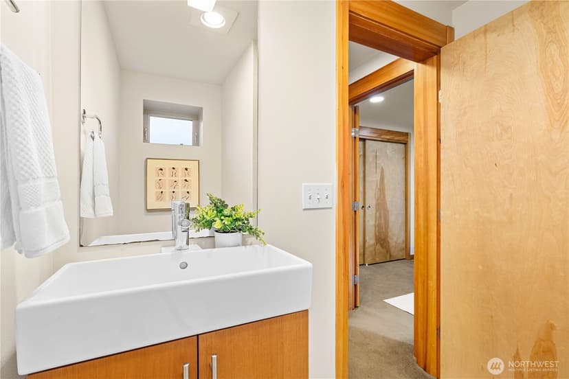 Property photo for 5232 California Avenue SW #C, Seattle photo 33