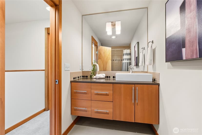 Property photo for 5232 California Avenue SW #C, Seattle photo 27