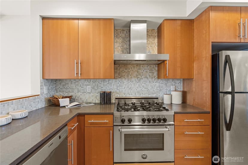 Property photo for 5232 California Avenue SW #C, Seattle photo 18