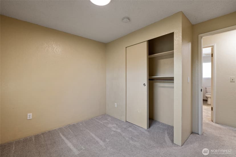 Property photo for 3207 45th Avenue NE, Tacoma photo 26