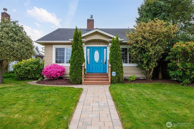 Property photo for 2309 State Street, Everett