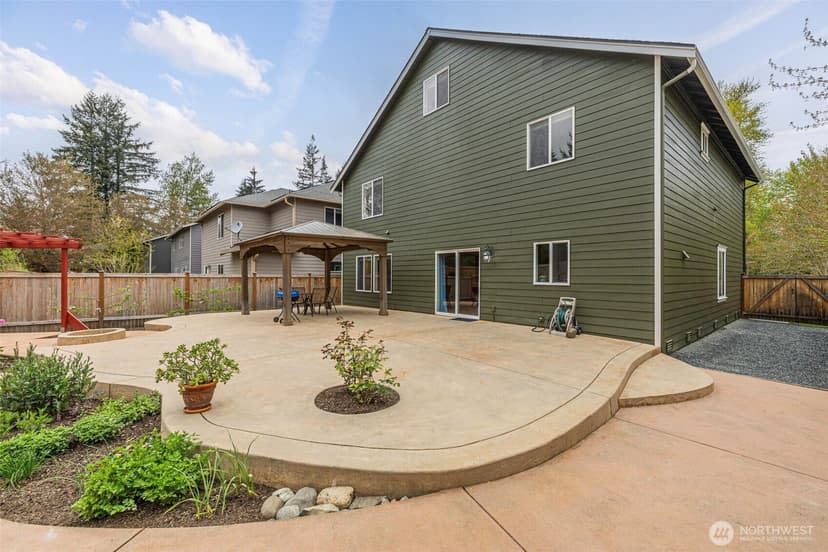 Property photo for 12430 5th Place NE, Lake Stevens photo 3