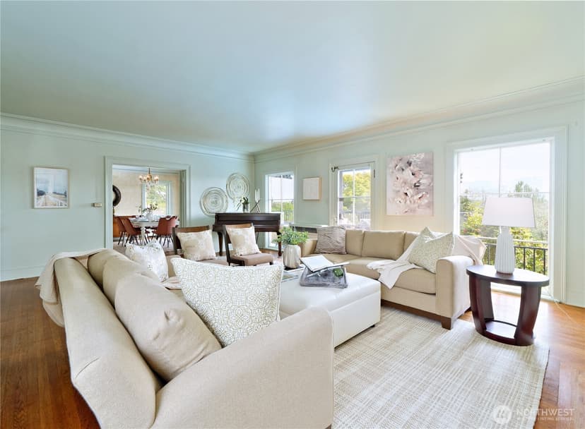 Property photo for 3010 Cascadia Avenue S, Seattle photo 10