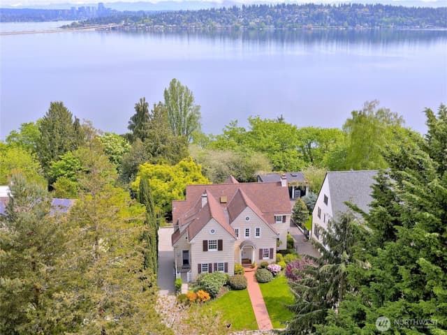Property photo for 3010 Cascadia Avenue S, Seattle photo 3