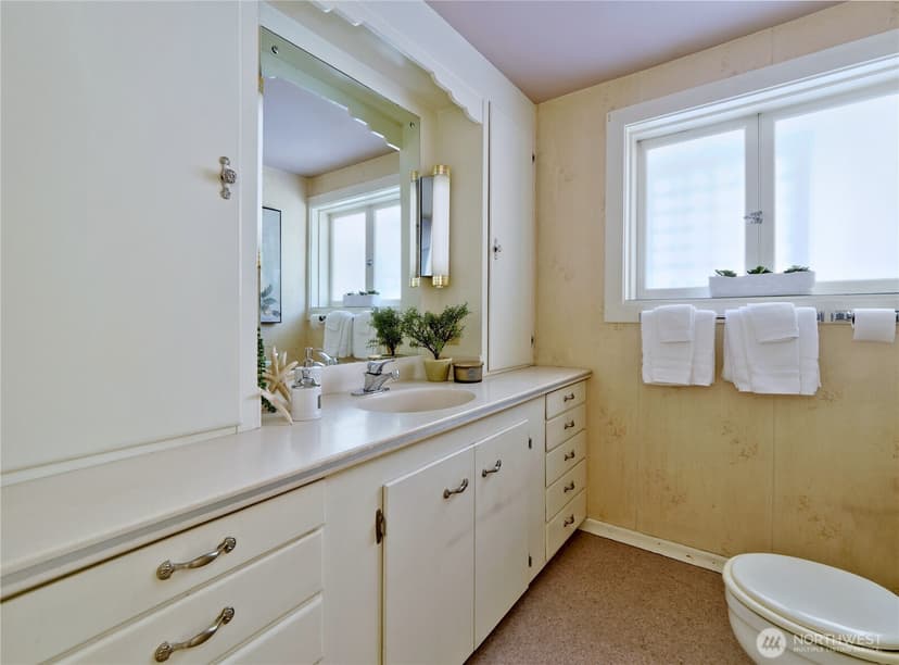 Property photo for 3010 Cascadia Avenue S, Seattle photo 20