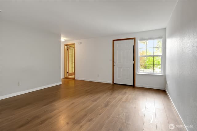 Property photo for 5721 99th Street Ct E, Puyallup photo 4