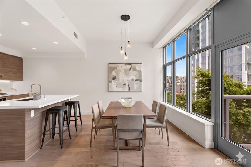 Property photo for 588 Bell Street #801s, Seattle photo 2