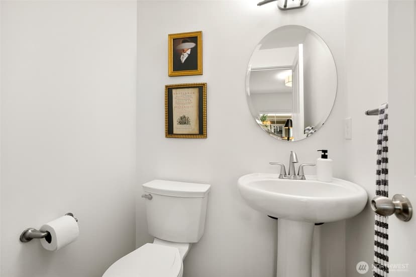 Property photo for 6564 High Point Drive SW, Seattle photo 6