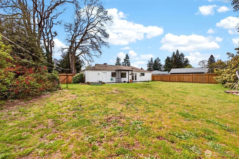 Property photo for 27 crescent Circle SW, Lakewood photo 24
