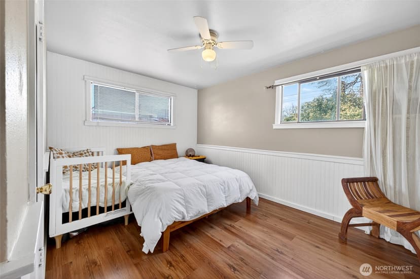 Property photo for 27 crescent Circle SW, Lakewood photo 18