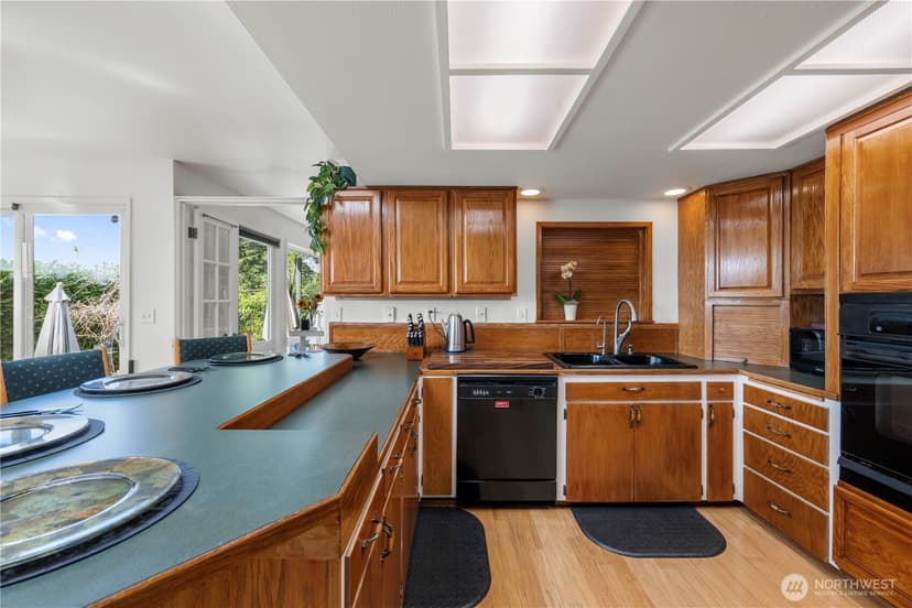 Property photo for 4208 78th Place NW, Tulalip photo 13