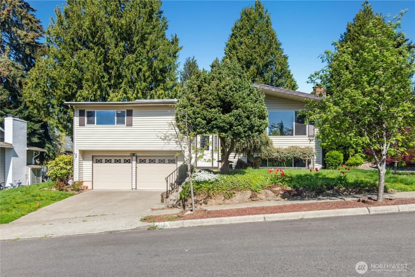 Property photo for 612 S 27th Court, Renton