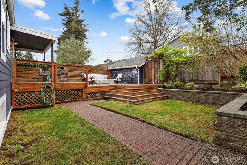 Property photo for 3844 30th Avenue W, Seattle photo 33