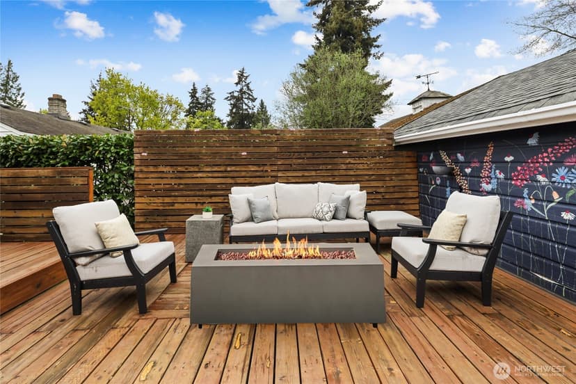 Property photo for 3844 30th Avenue W, Seattle photo 31