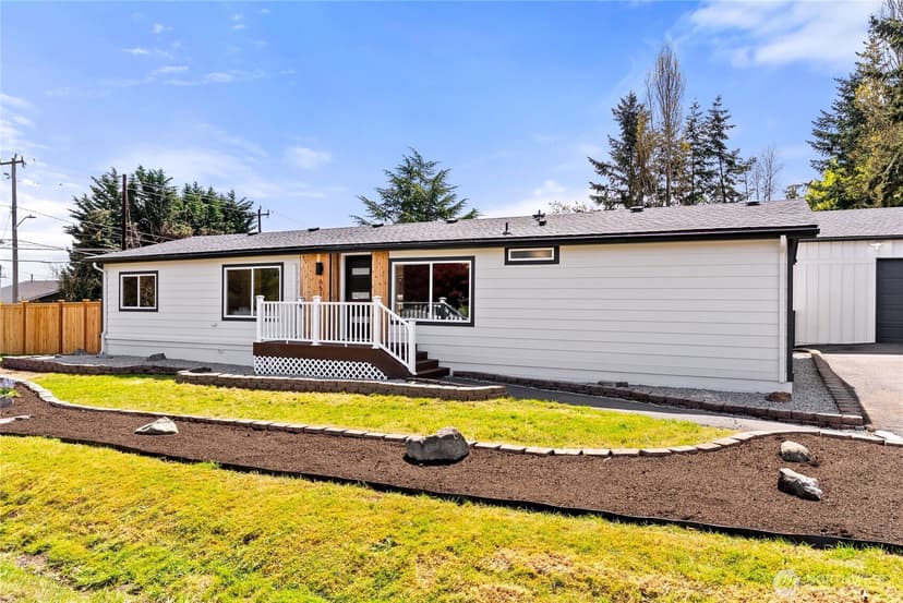 Property photo for 651 S 143rd Place, Burien photo 4