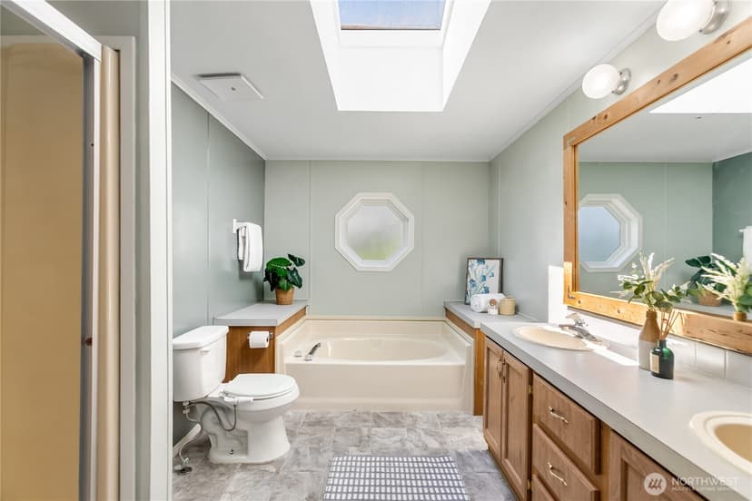 Property photo for 2019 SE Richmond Lane, Port Orchard photo 16