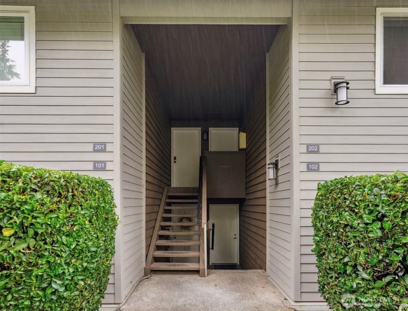 Property photo for 921 130th Street SW #H201, Everett photo 3