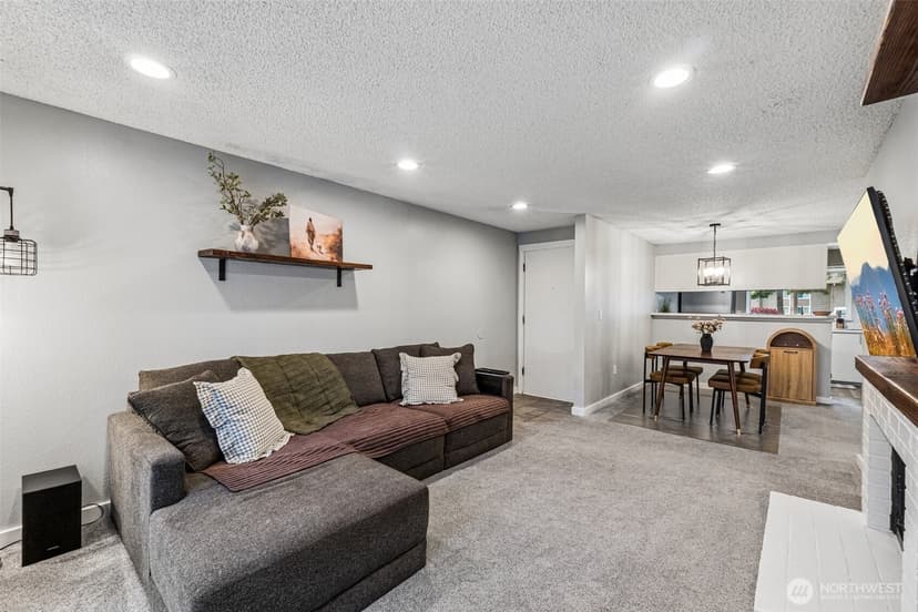 Property photo for 921 130th Street SW #H201, Everett photo 5