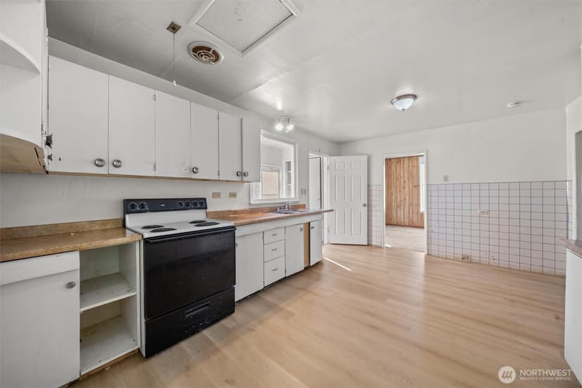 Property photo for 4015 S Yakima Avenue, Tacoma photo 11