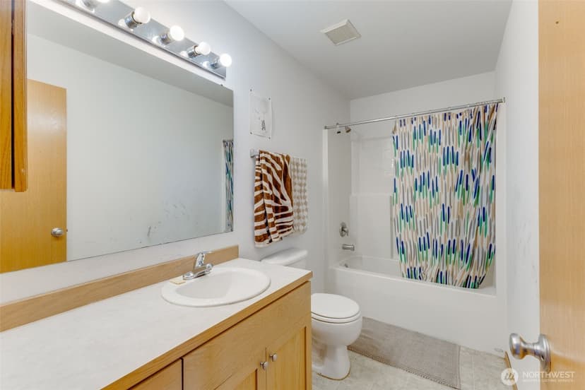 Property photo for 1222 S Sheridan Avenue, Tacoma photo 11