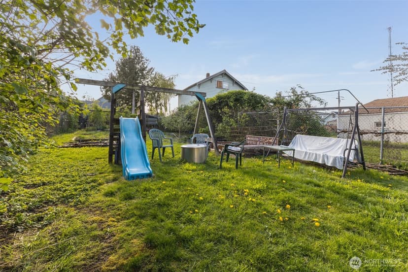Property photo for 1222 S Sheridan Avenue, Tacoma photo 24
